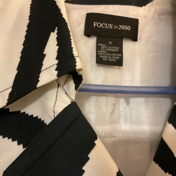 Fun little zebra print trench size 10 - Picture 2 of 5